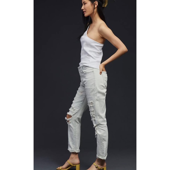 Anthropologie Pilcro Destroyed Mid-Rise Slim Boyfriend Jeans Light Wash Size 32 - Picture 5 of 11